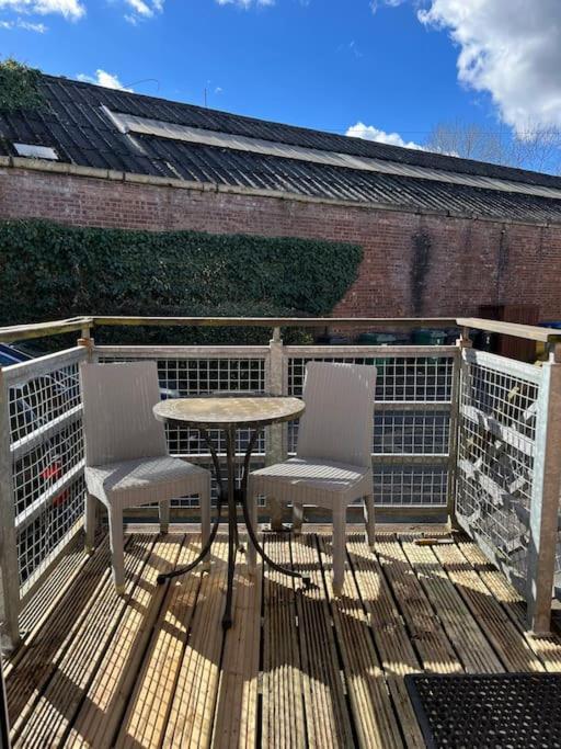 Gorgeous 2 Bed Loft Style Apartment マンチェスター エクステリア 写真